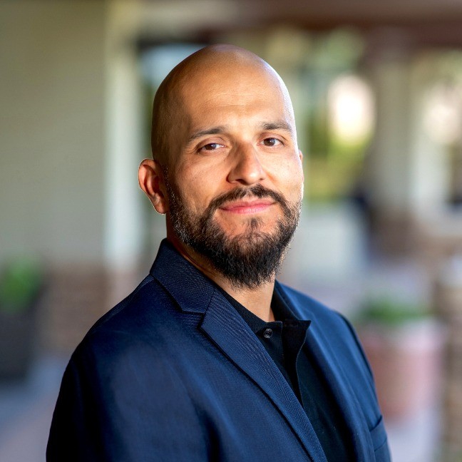Aaron Leal