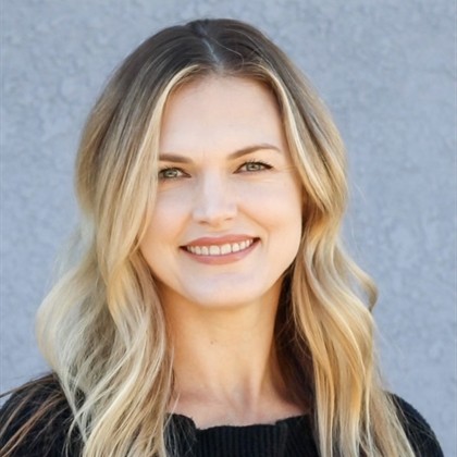 Amy Hinkens